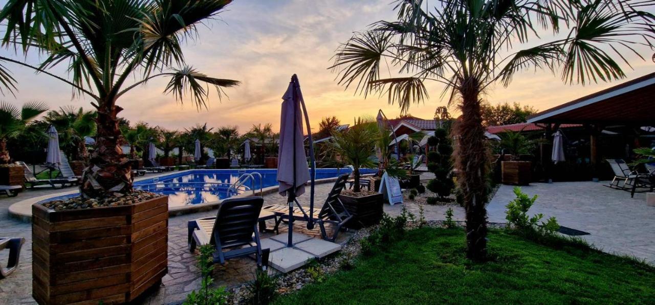 Black Sea Pearl Complex 1 *